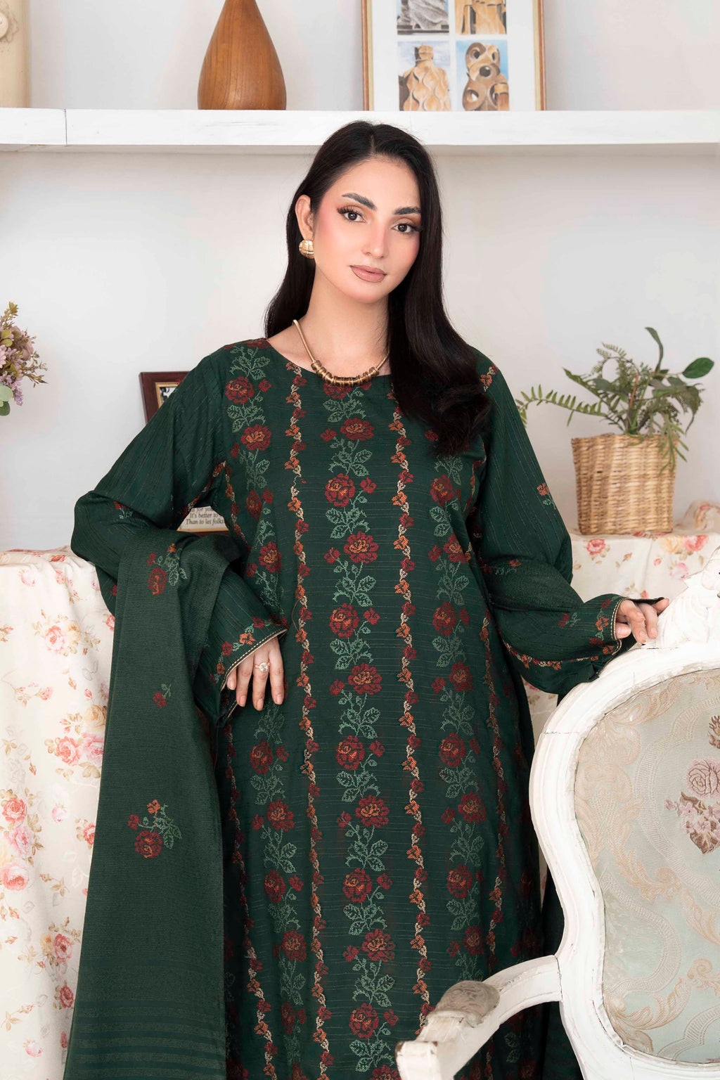 BOTTLE GREEN LUXURY EMBROIDERED VELVET CRYSTAL SET