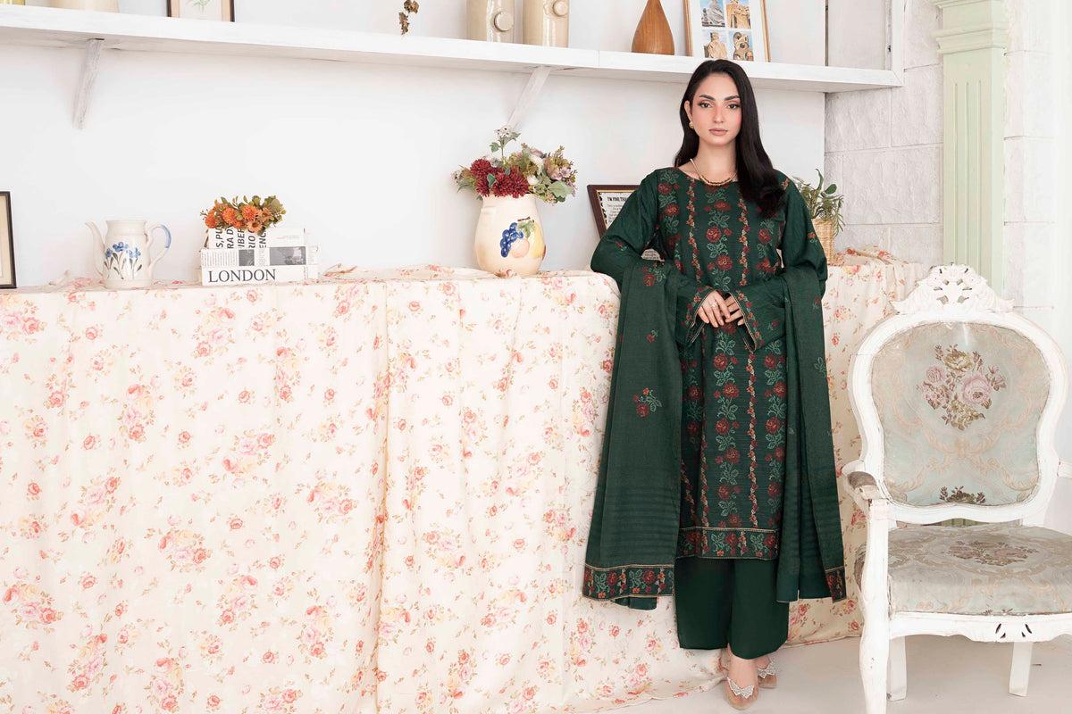 BOTTLE GREEN LUXURY EMBROIDERED VELVET CRYSTAL SET