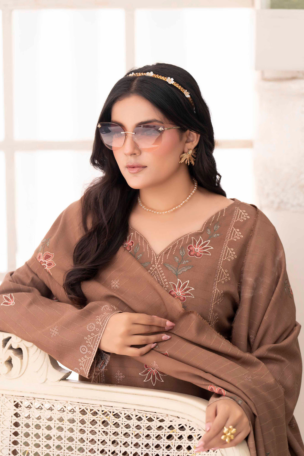 COCOA BROWN LUXURY EMBROIDERED VELVET STRIPE CHAMKI SET