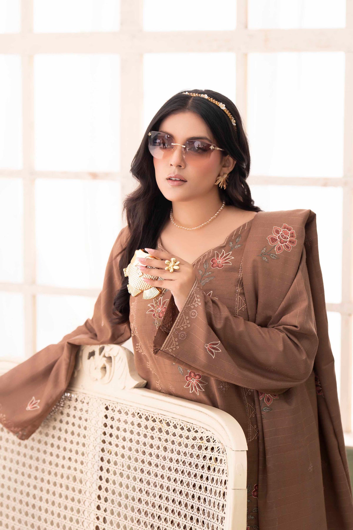 COCOA BROWN LUXURY EMBROIDERED VELVET STRIPE CHAMKI SET