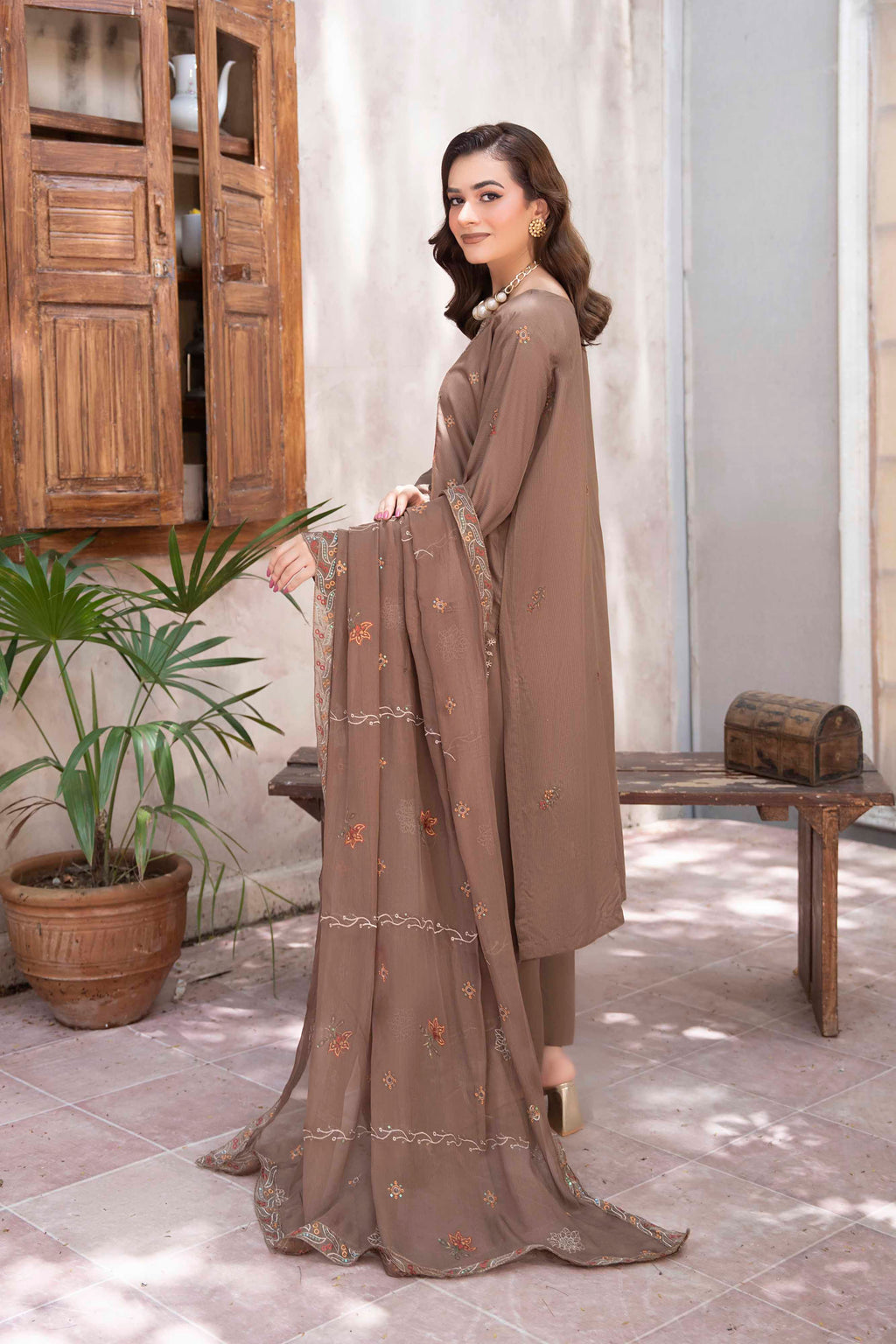 LUXURY BROWN EMBROIDERED SLUB ZARI VISCOSE SET