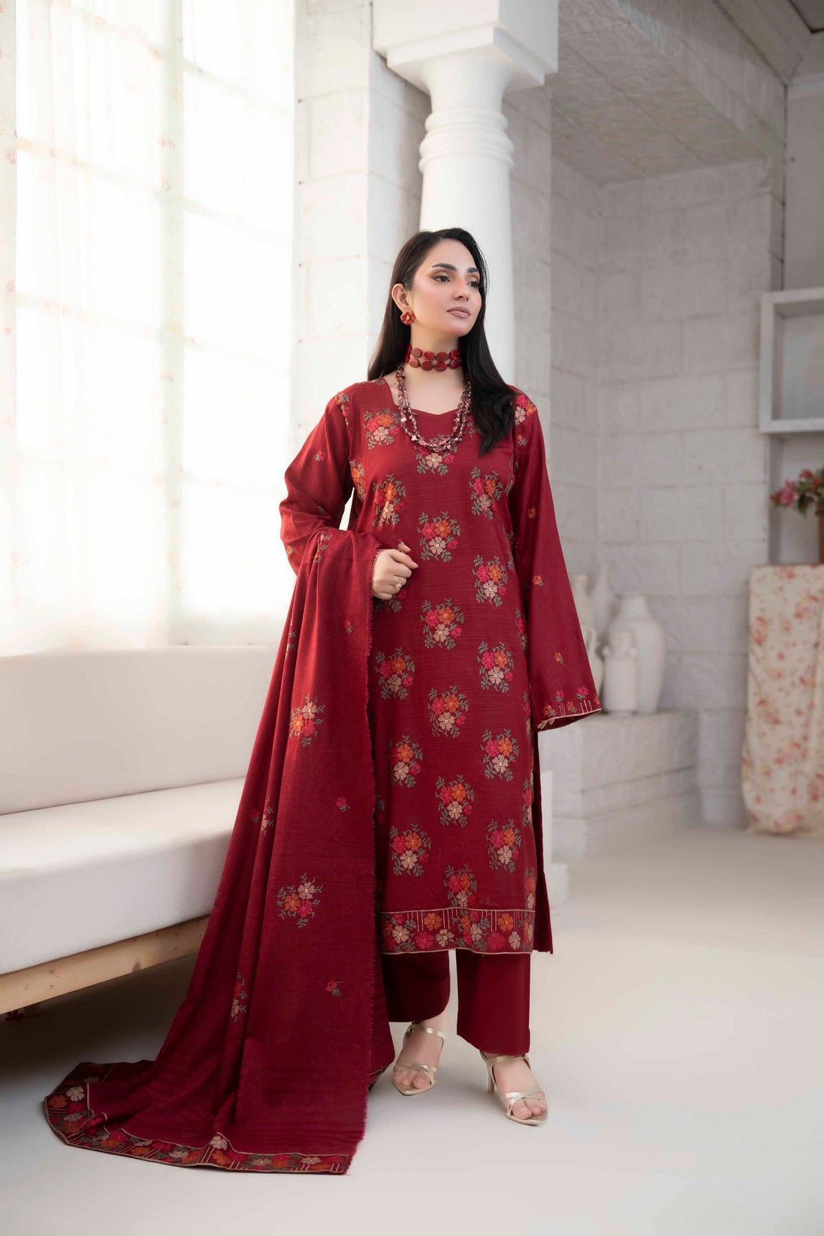 DARK RED LUXURY EMBROIDERED VELVET CRYSTAL SET