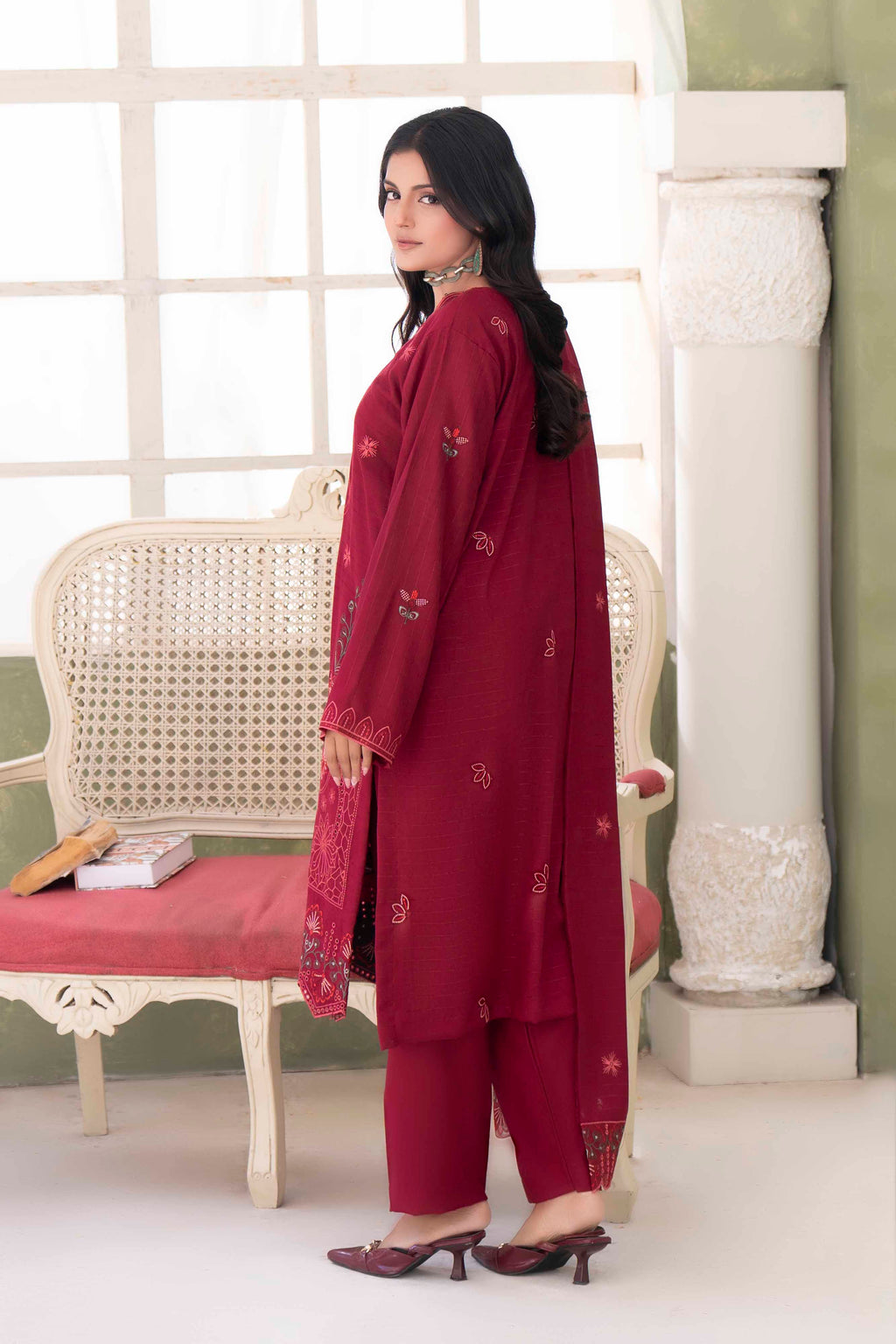DARK RED LUXURY EMBROIDERED VELVET STRIPE CHAMKI SET