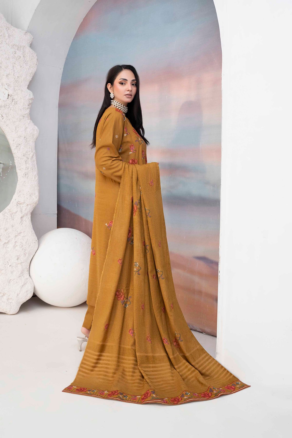 MUSTARD GOLD LUXURY EMBROIDERED VELVET CRYSTAL SET