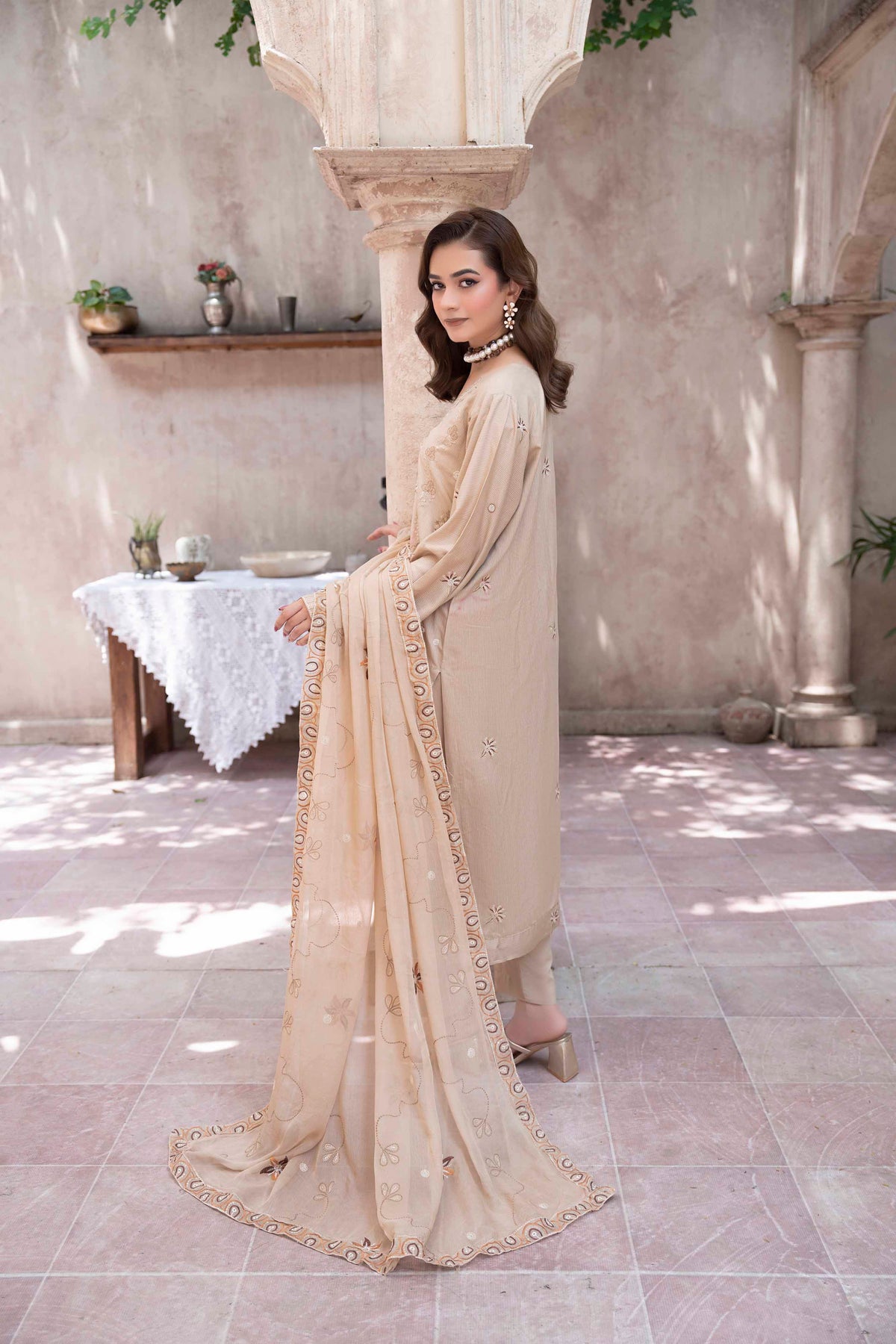 LUXURY BEIGE EMBROIDERED SLUB ZARI VISCOSE SET
