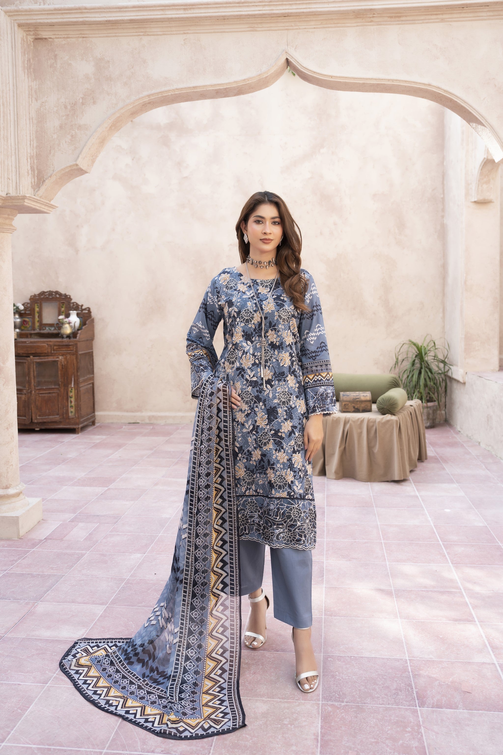 Amore Premium Embroidered 3-Pc