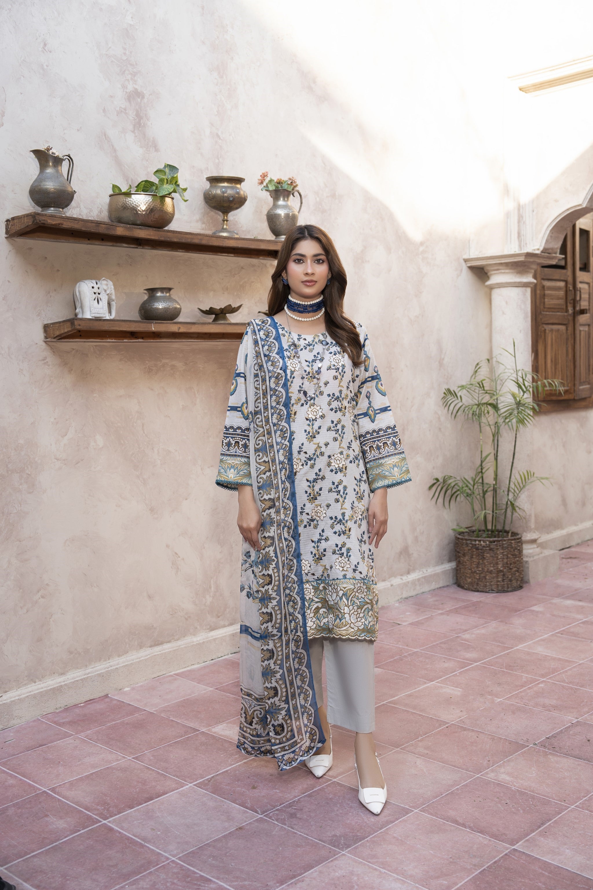 Amore Premium Embroidered 3-Pc