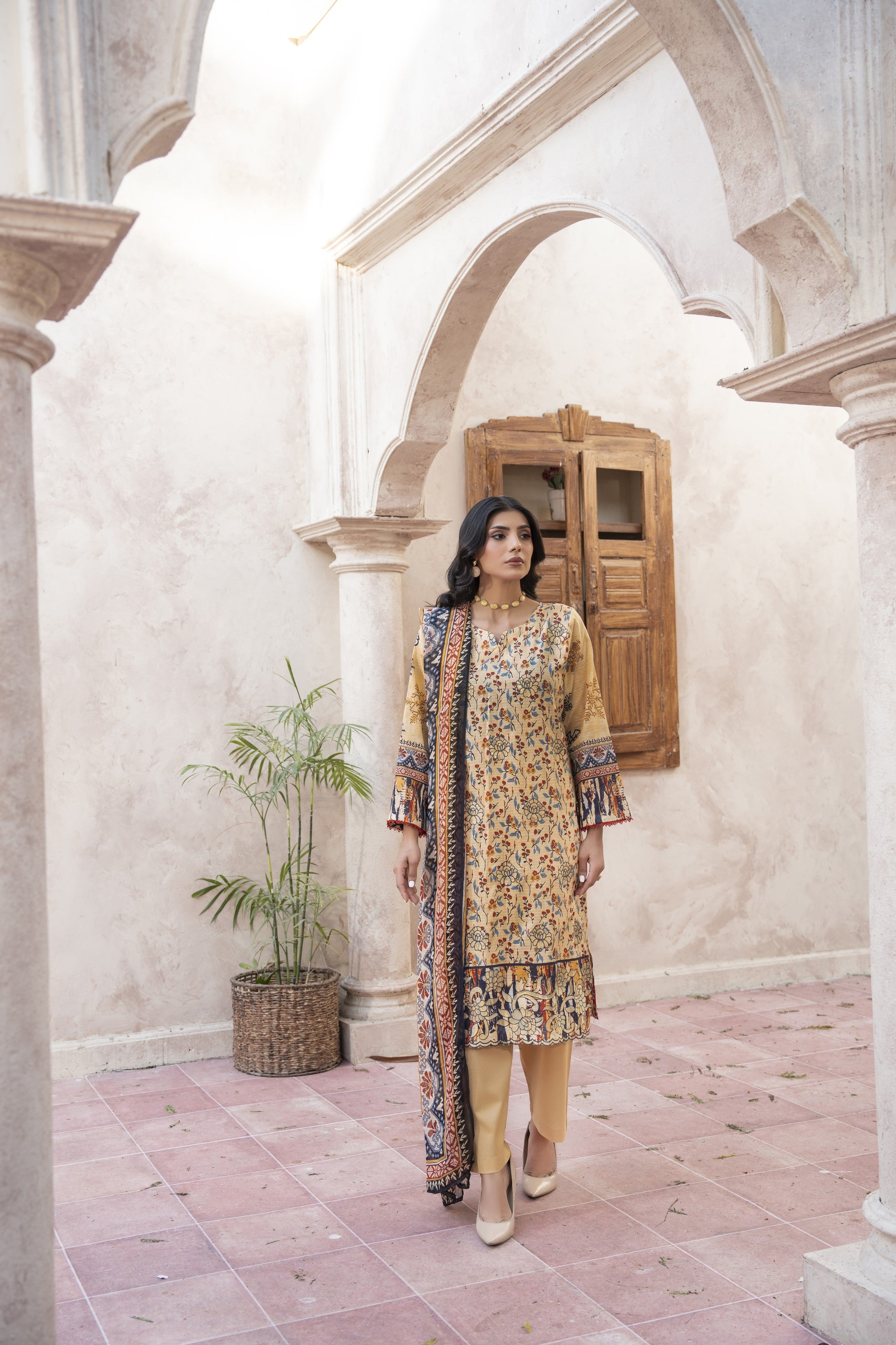 Amore Premium Embroidered 3-Pc
