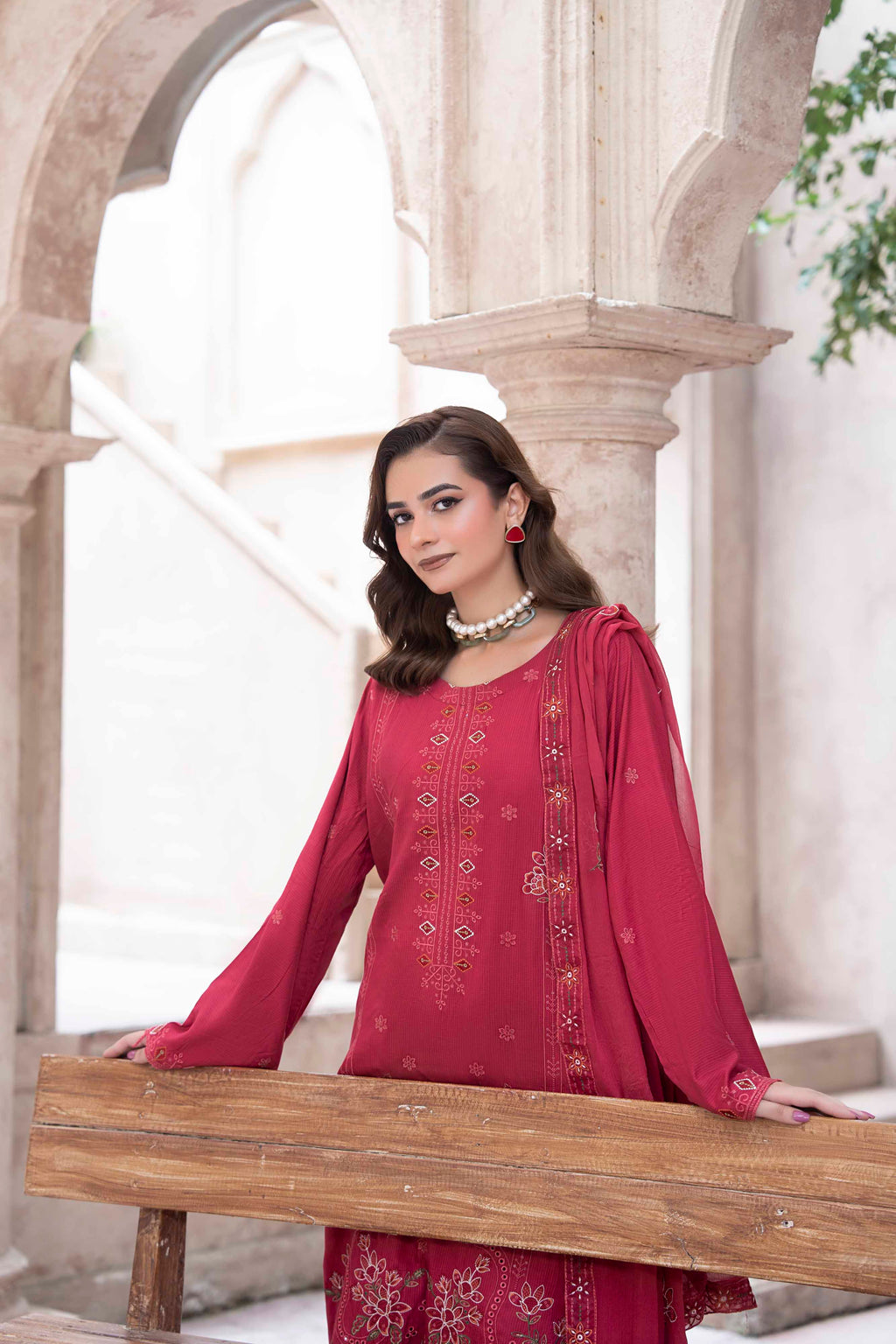LUXURY ATISHI EMBROIDERED SLUB ZARI VISCOSE SET