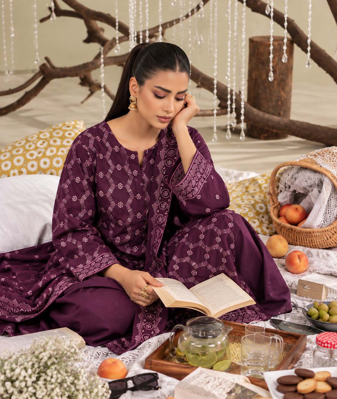 Deep Purple Embroidered Dhanak Chicken Kari 3-Piece Suit – Unstitched