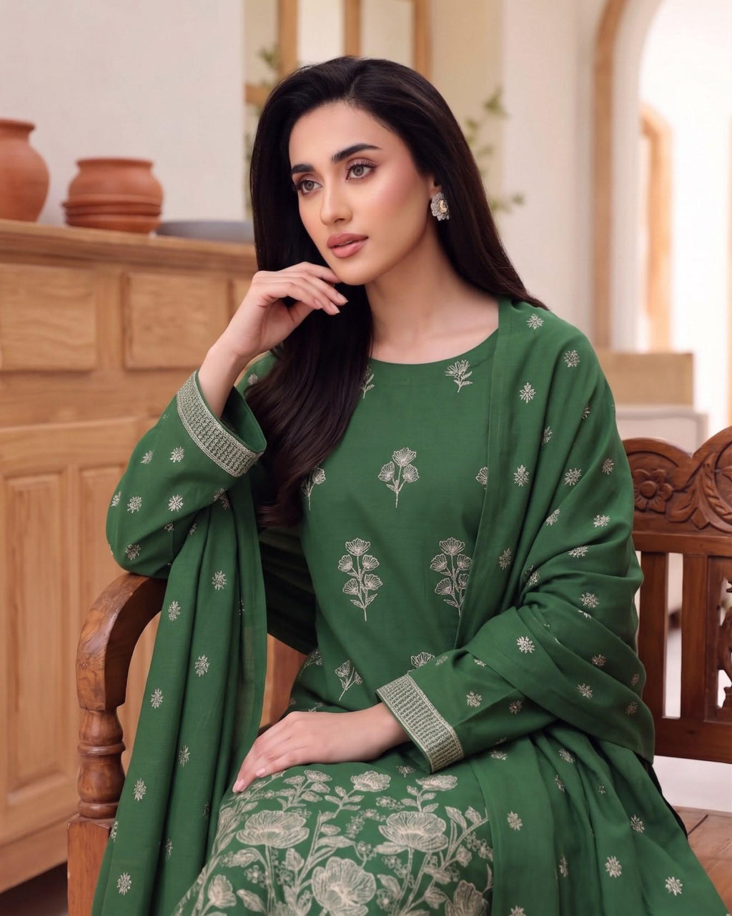 Emerald Green Embroidered Dhanak 3-Piece Suit