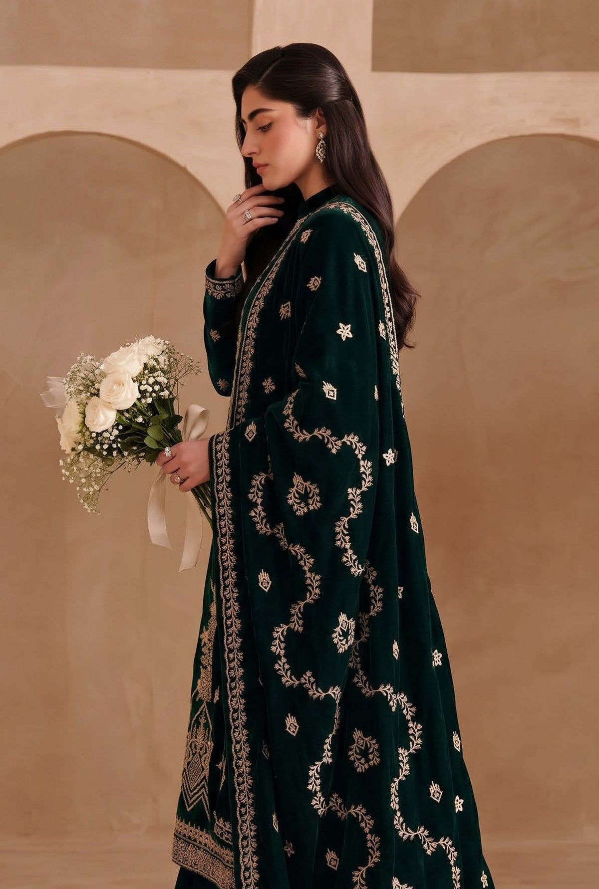 Emerald Green Embroidered Velvet 3-Piece Wedding Suit