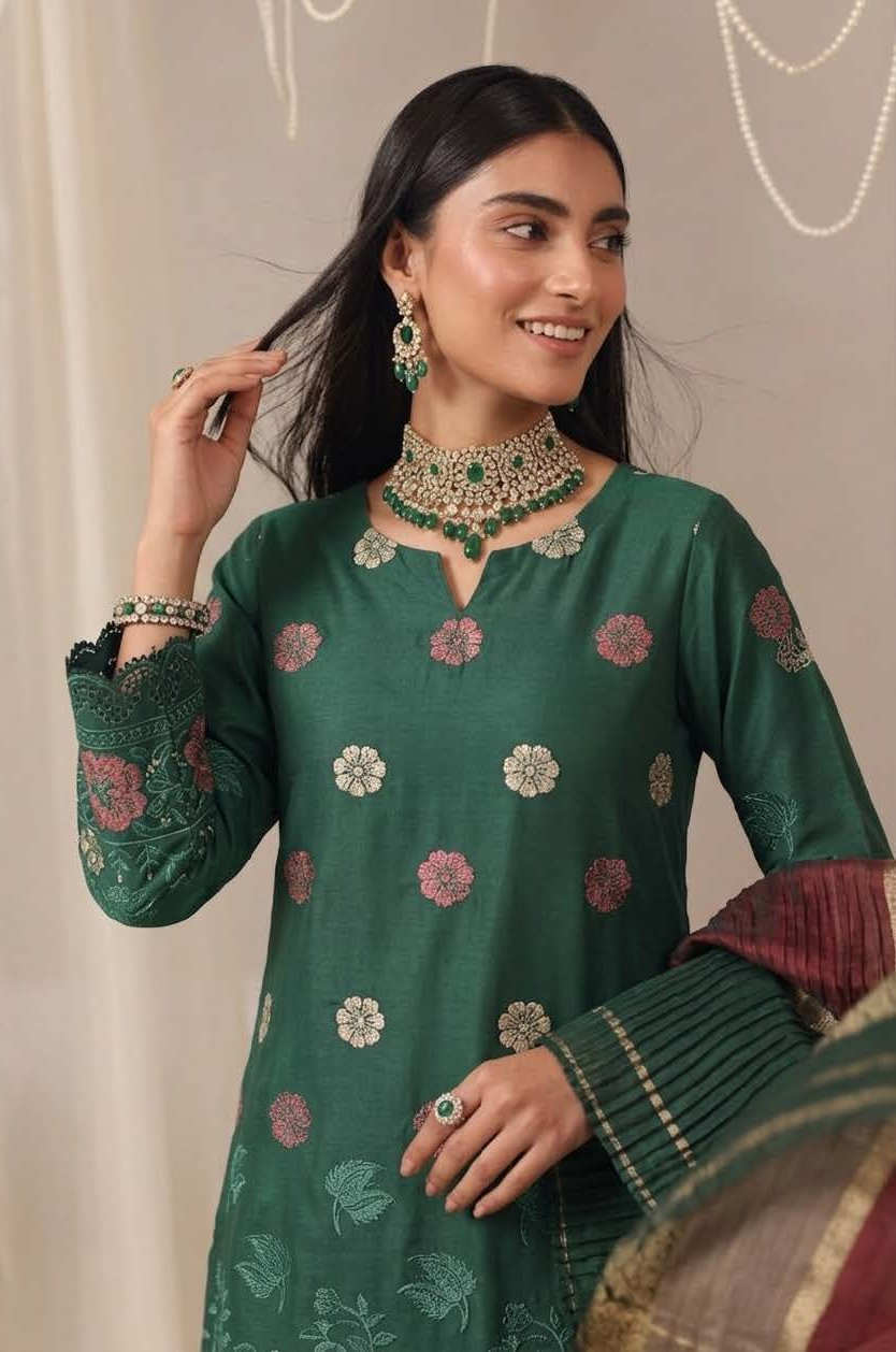 Emerald Green Unstitched Embroidered Lawn Suit 3-Piece