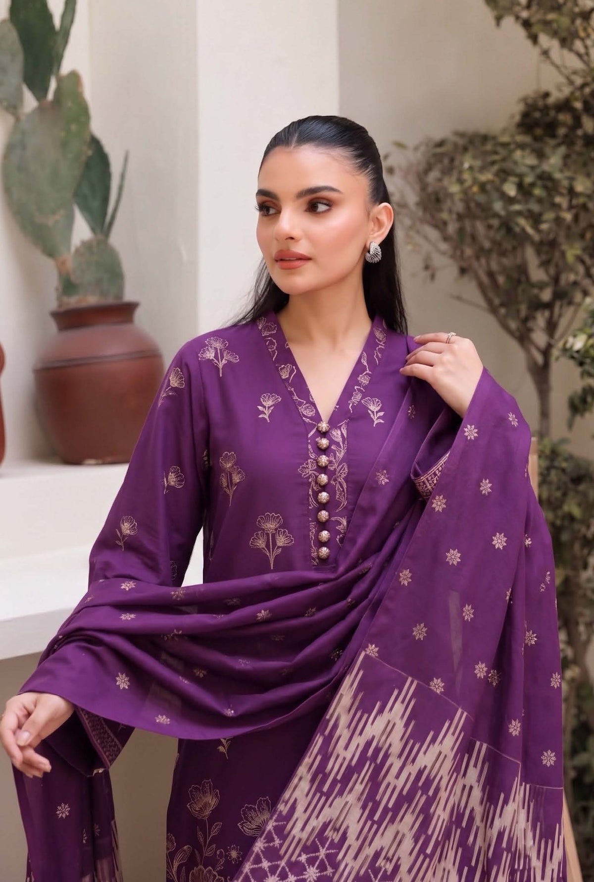 Plum Purple Embroidered Dhanak 3-Piece Suit