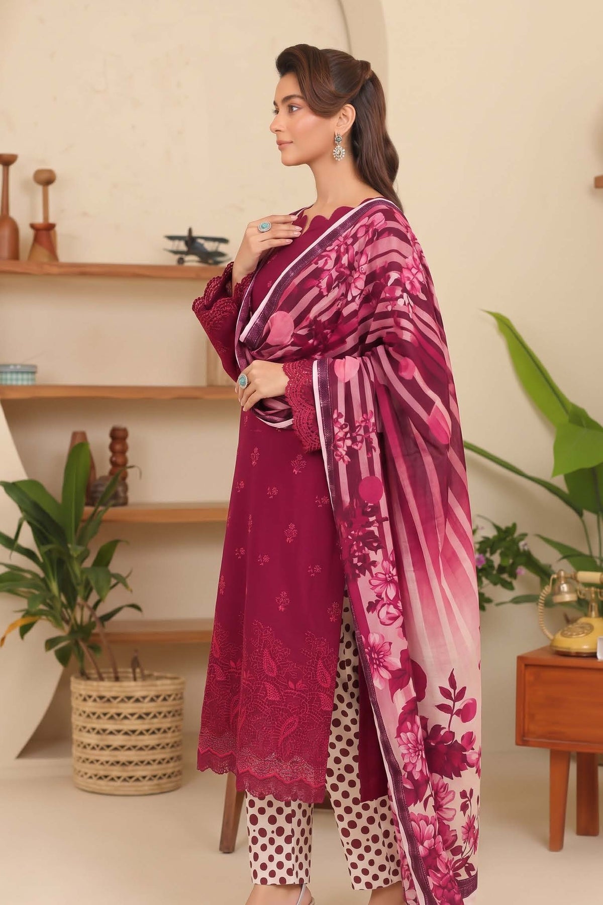 Magenta Embroidered Printed Khaddar Chicken Kari 3-Piece Suit