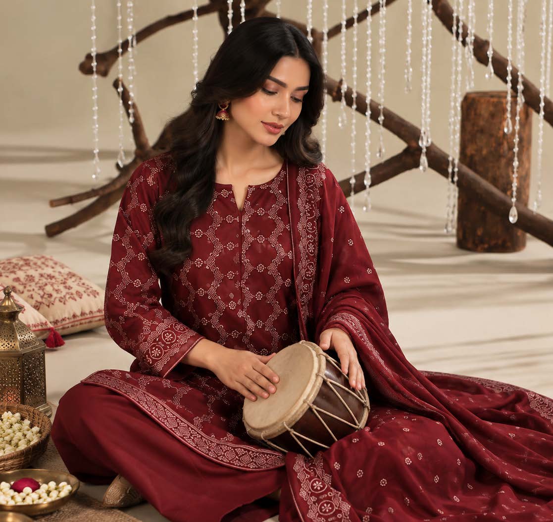 Maroon Embroidered Dhanak Chicken Kari 3-Piece Suit – Unstitched
