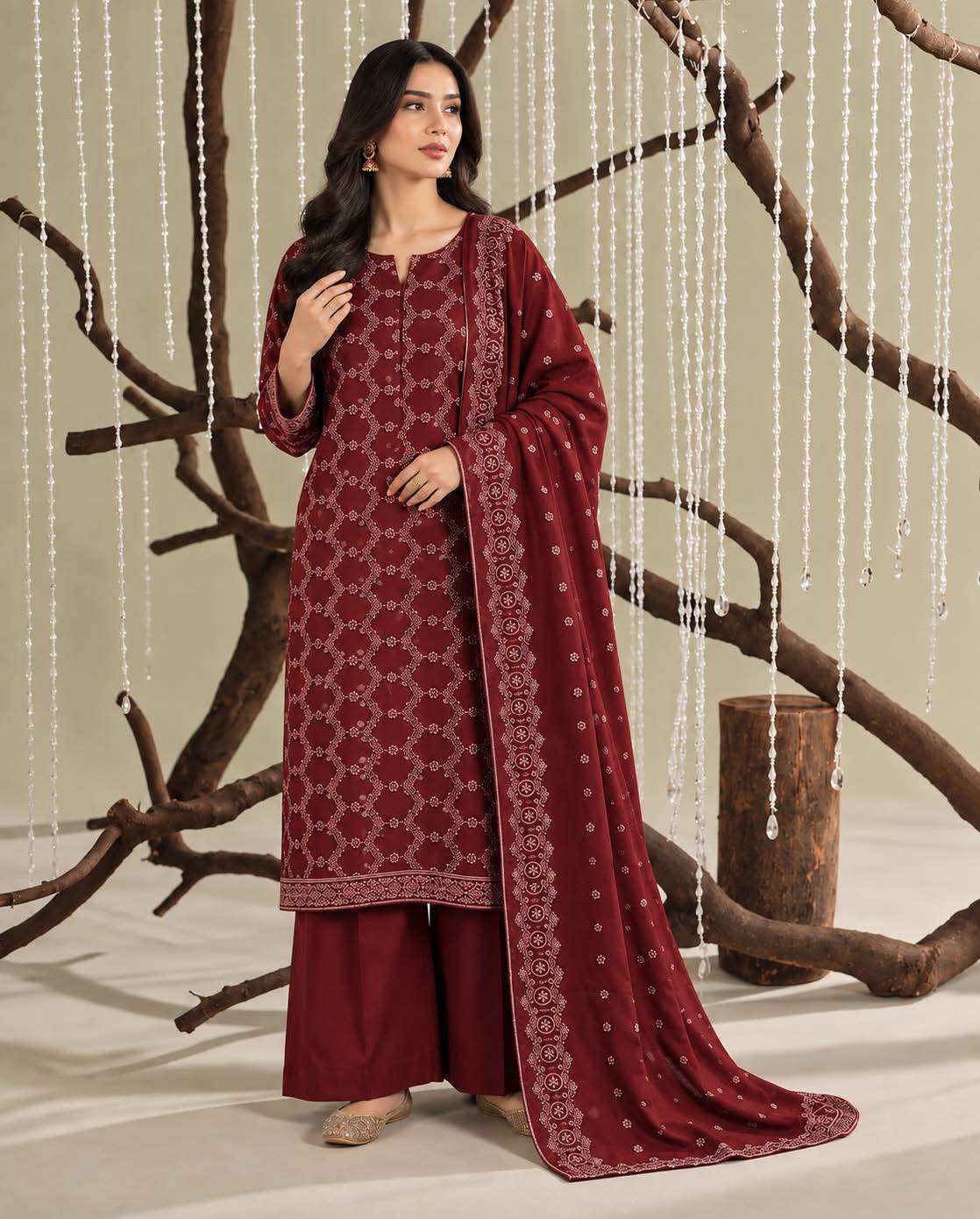 Maroon Embroidered Dhanak Chicken Kari 3-Piece Suit – Unstitched