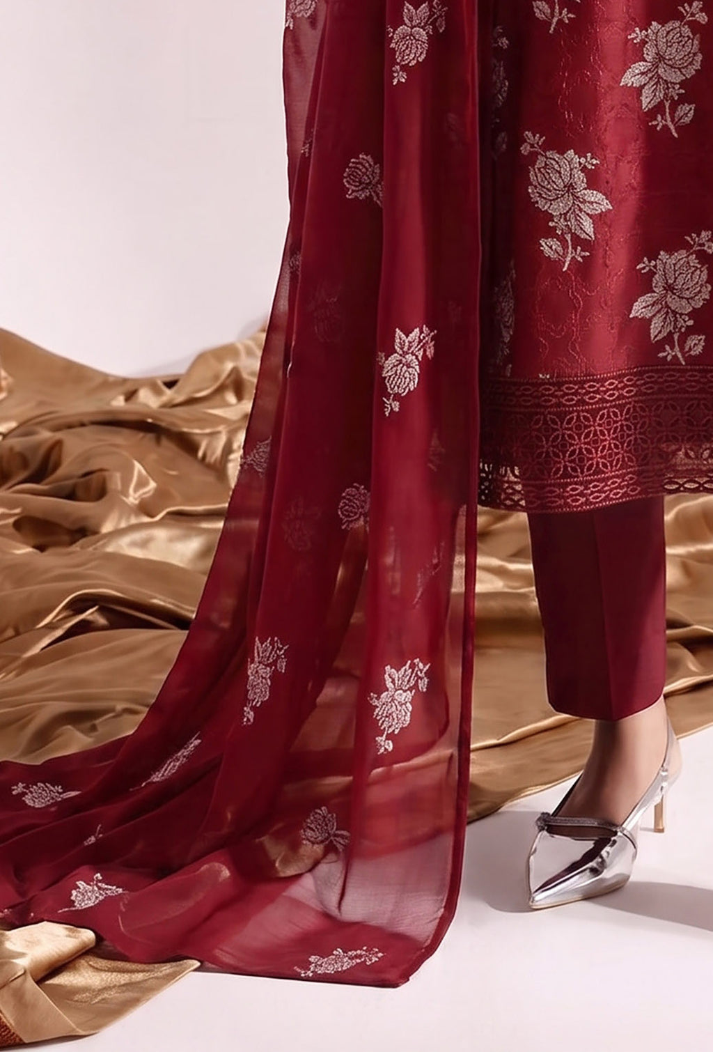 Maroon Embroidered Karandi 3-Piece Suit – Unstitched