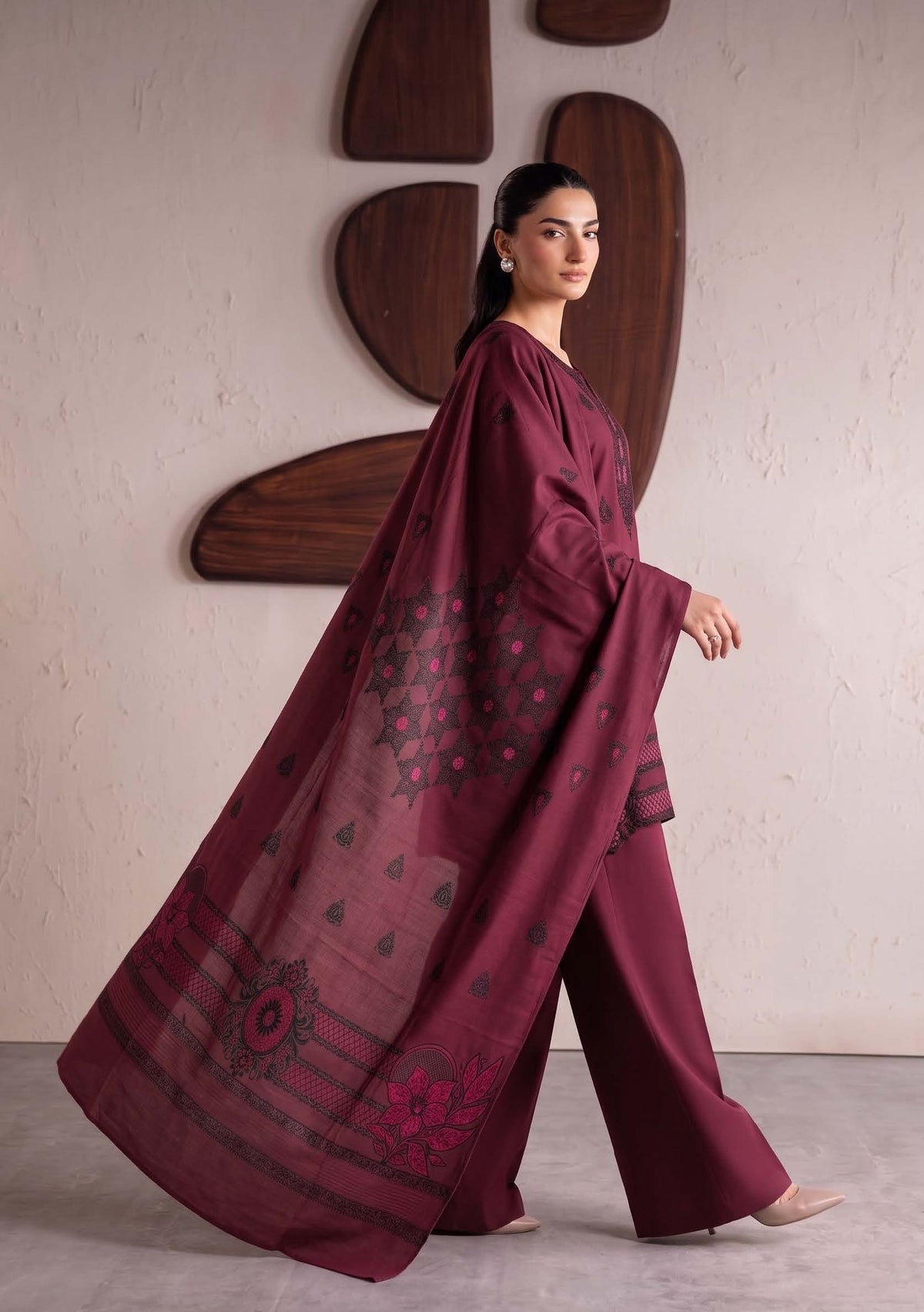 Maroon Premium Velvet Barosha 3 Piece Suit– Unstitched