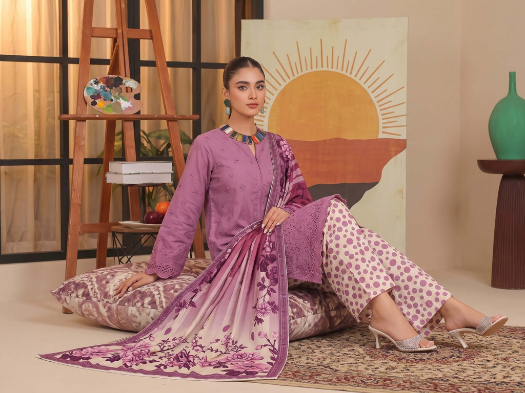 Mauve Embroidered Printed Khaddar Chicken Kari 3-Piece Suit