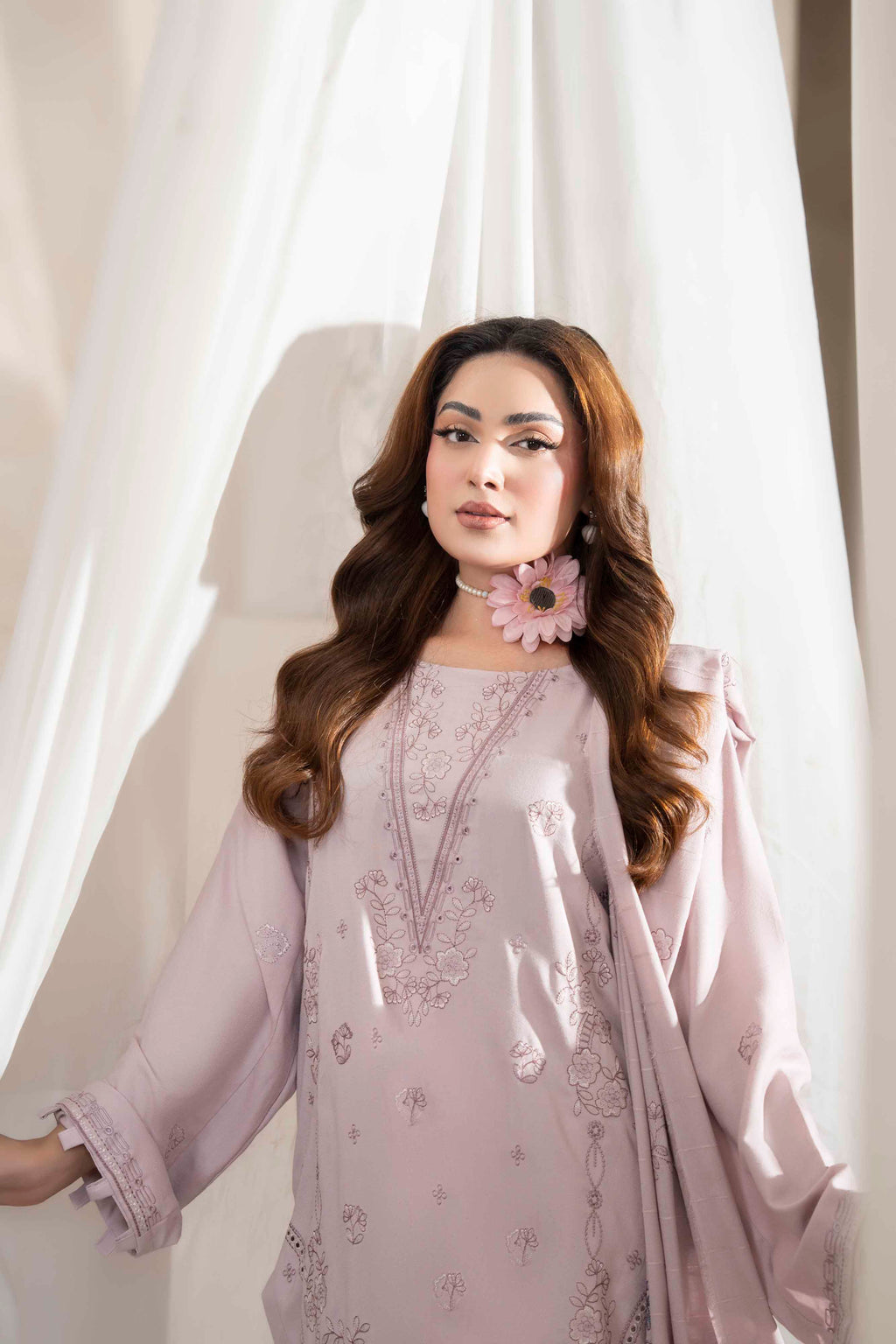 Mauve Pink Luxury Dhanak Suit With Velvet Shawl 3-Piece Suit – Unstitched