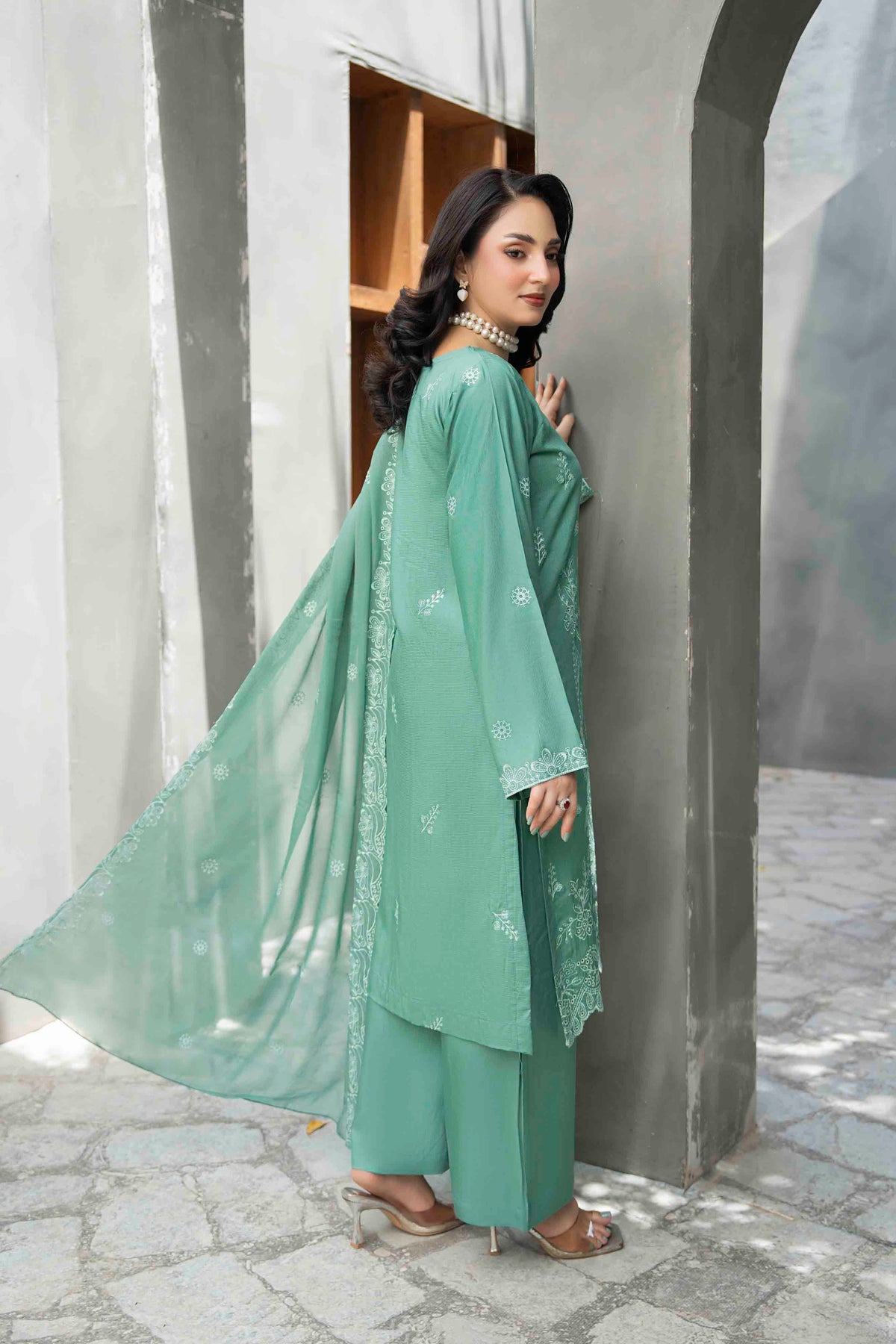 Mint Green Slub Viscose Suit With Crinkle Dupattal 3-Piece Suit – Unstitched
