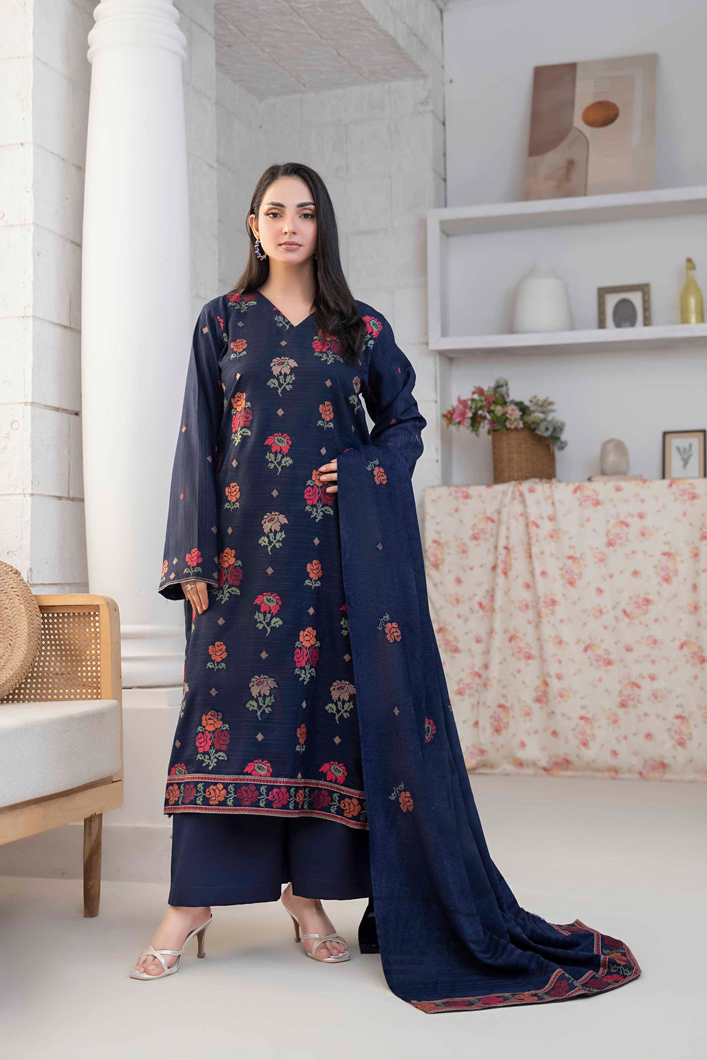 NAVY BLUE LUXURY EMBROIDERED VELVET CRYSTAL SET
