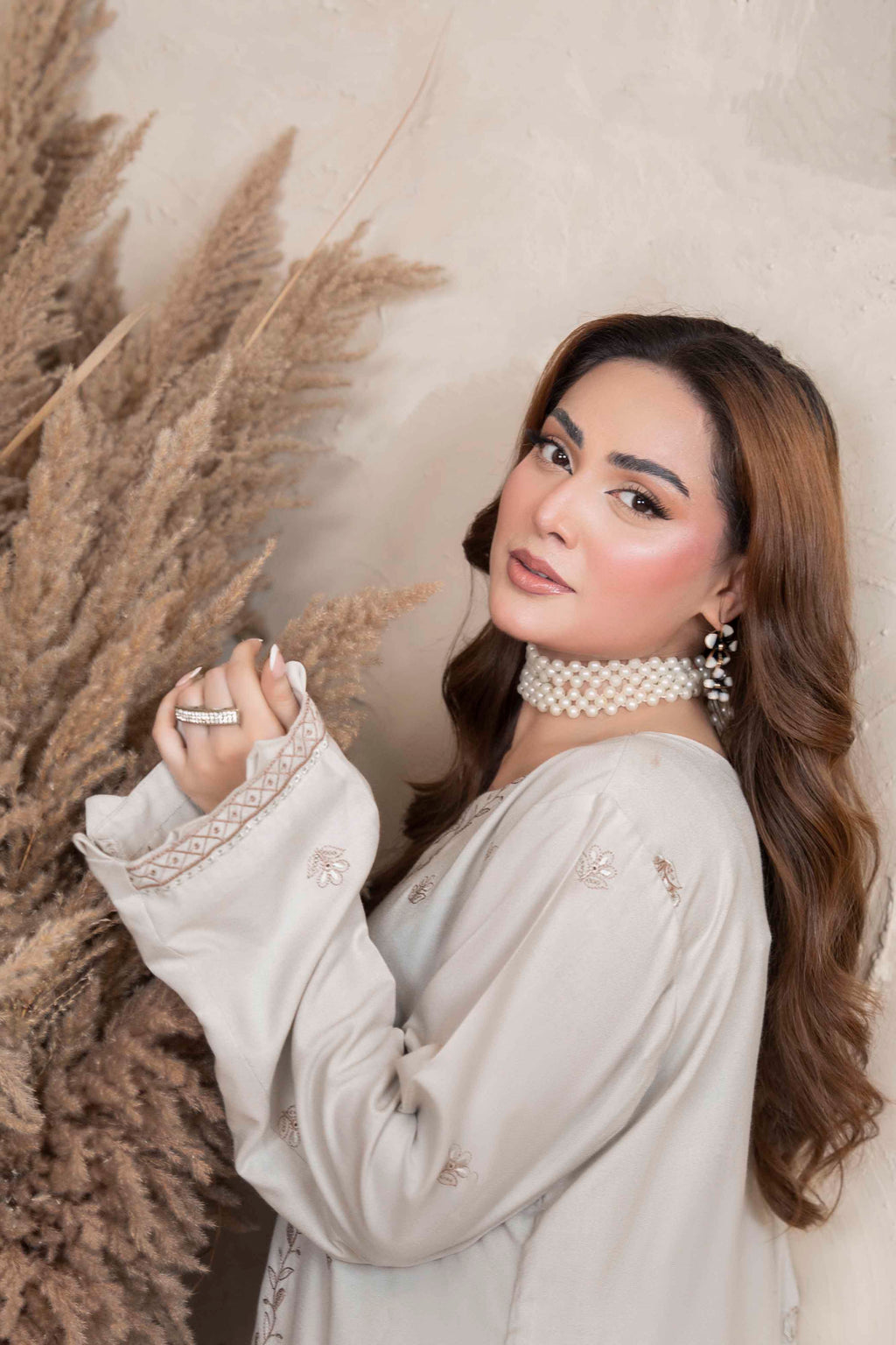 Off White Luxury Dhanak Suit With Velvet Shawl 3-Piece Suit – Unstitched
