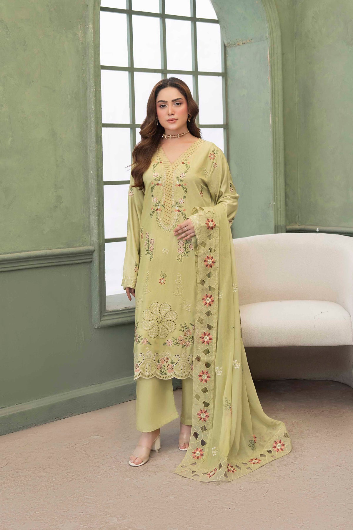 Olive Green Embroidered Piece Suit with Crinkle Dupatta 3-Piece Suit
