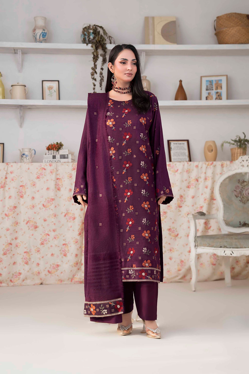 PLUM PURPLE LUXURY EMBROIDERED VELVET CRYSTAL SET