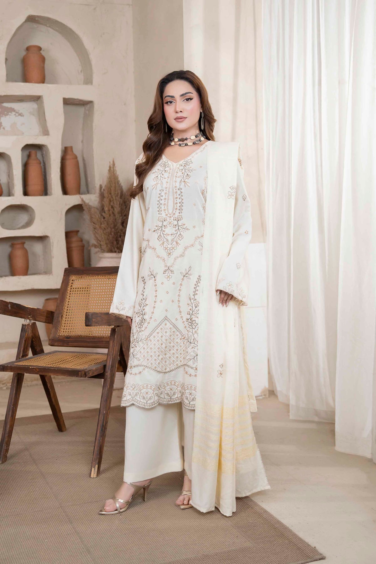 Pearl White Luxury Dhanak Suit With Velvet Shawl 3-Piece Suit – Unstitched