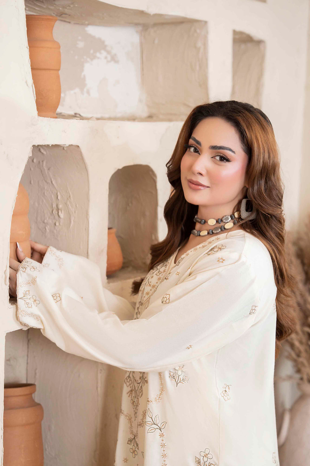 Pearl White Luxury Dhanak Suit With Velvet Shawl 3-Piece Suit – Unstitched