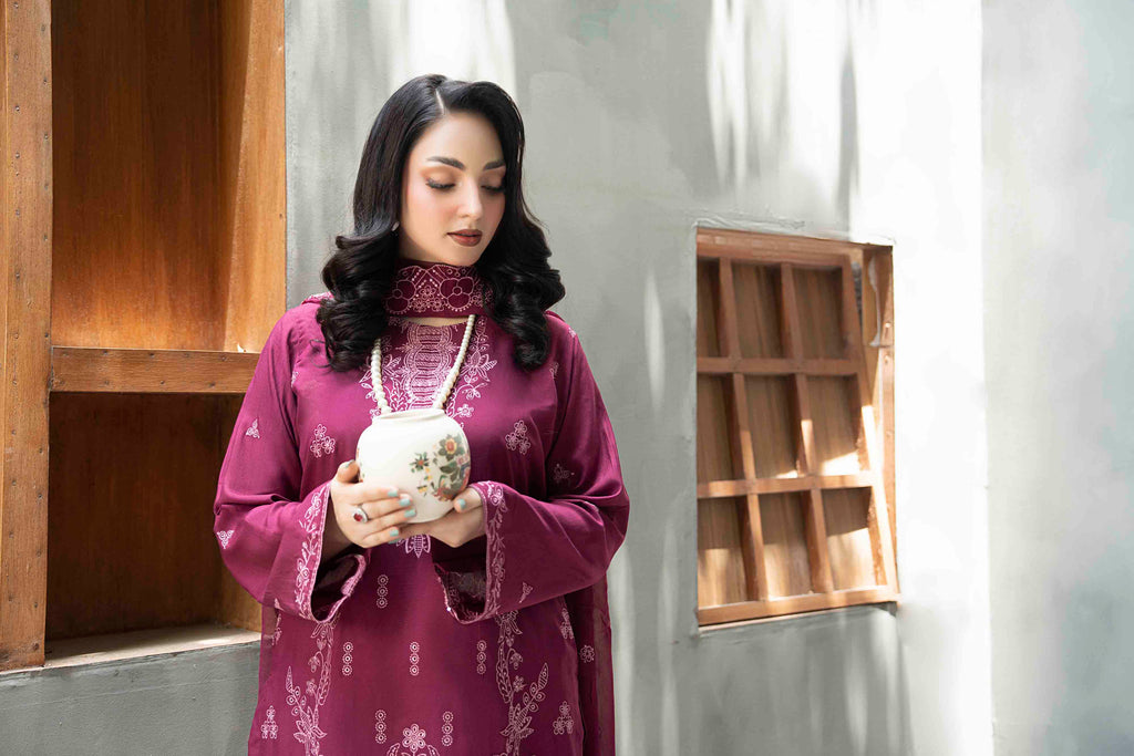 Plum Purple Slub Viscose Suit With Crinkle Dupattal 3-Piece Suit – Unstitched