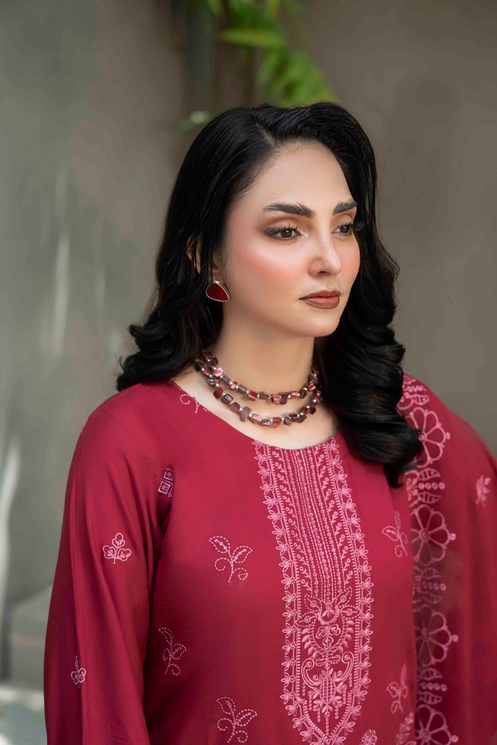 Plum Red Slub Viscose Suit With Crinkle Dupattal 3-Piece Suit – Unstitched
