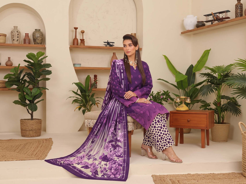 Purple Embroidered Printed Khaddar Chicken Kari  3-Piece Suit