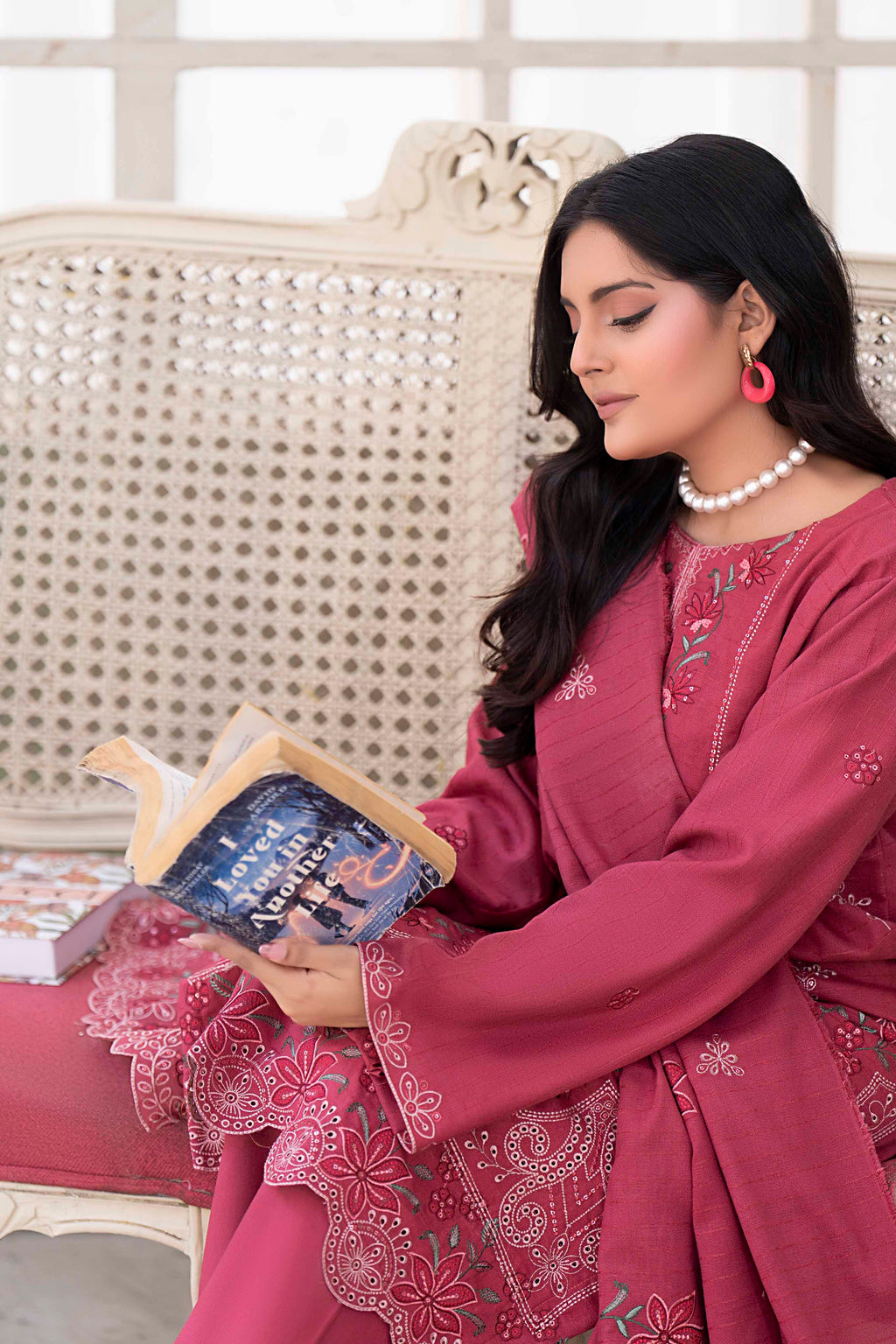 ROSE PINK LUXURY EMBROIDERED VELVET STRIPE CHAMKI SET