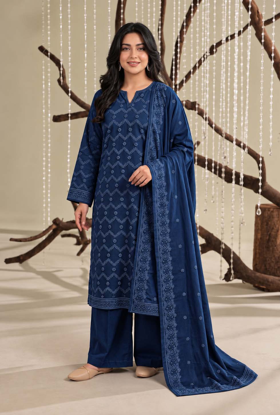 Royal Blue Embroidered Dhanak Chicken Kari 3-Piece Suit – Unstitched