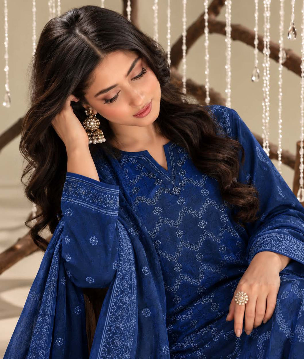 Royal Blue Embroidered Dhanak Chicken Kari 3-Piece Suit – Unstitched