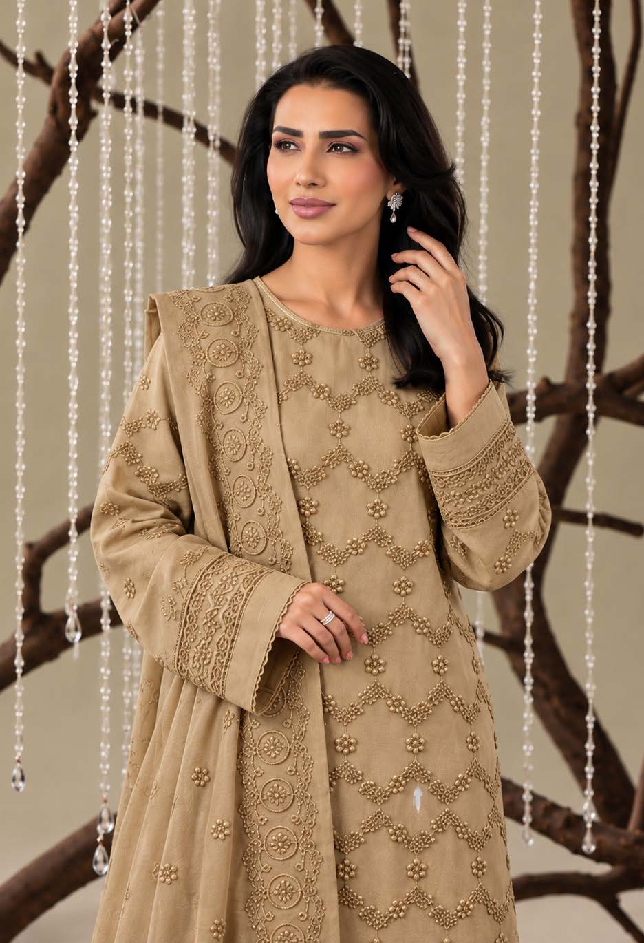 Skin Embroidered Dhanak Chicken Kari 3-Piece Suit – Unstitched