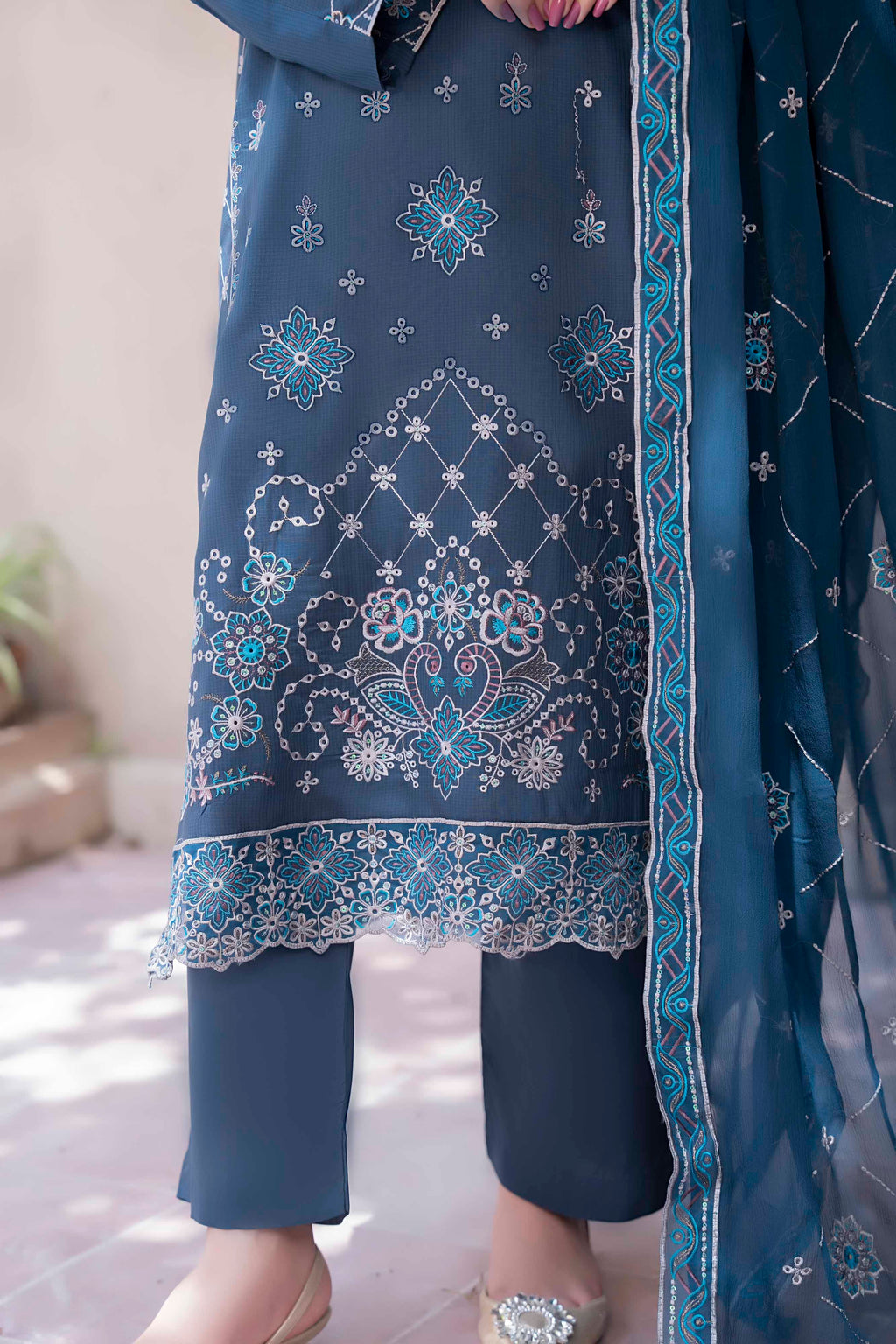 ROYAL BLUE EMBROIDERED SLUB ZARI VISCOSE SET