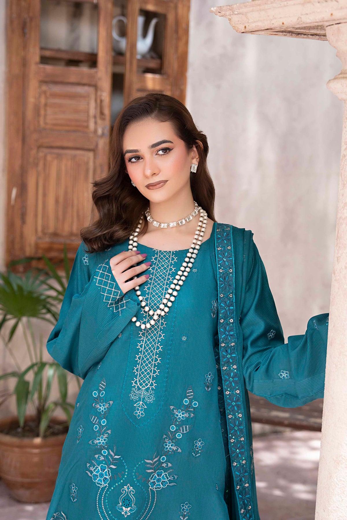 TEAL GREEN EMBROIDERED SLUB ZARI VISCOSE SET