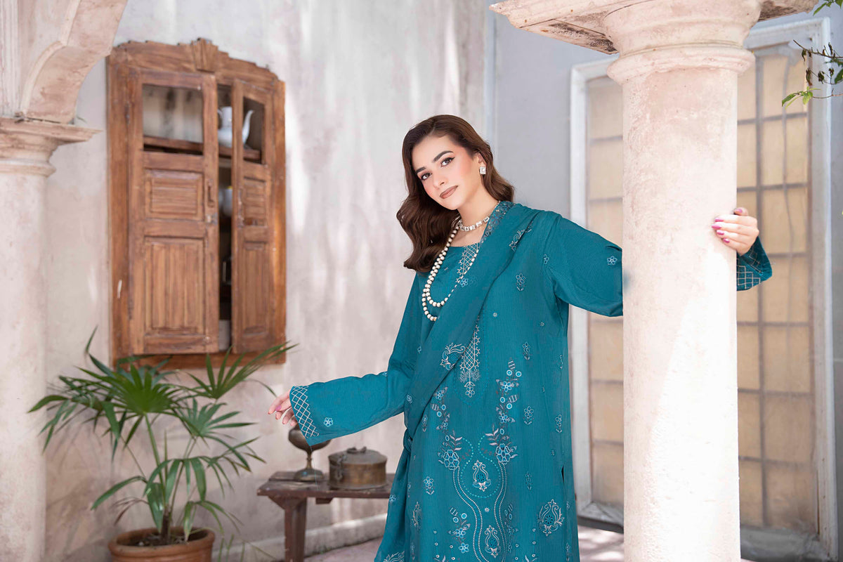 TEAL GREEN EMBROIDERED SLUB ZARI VISCOSE SET